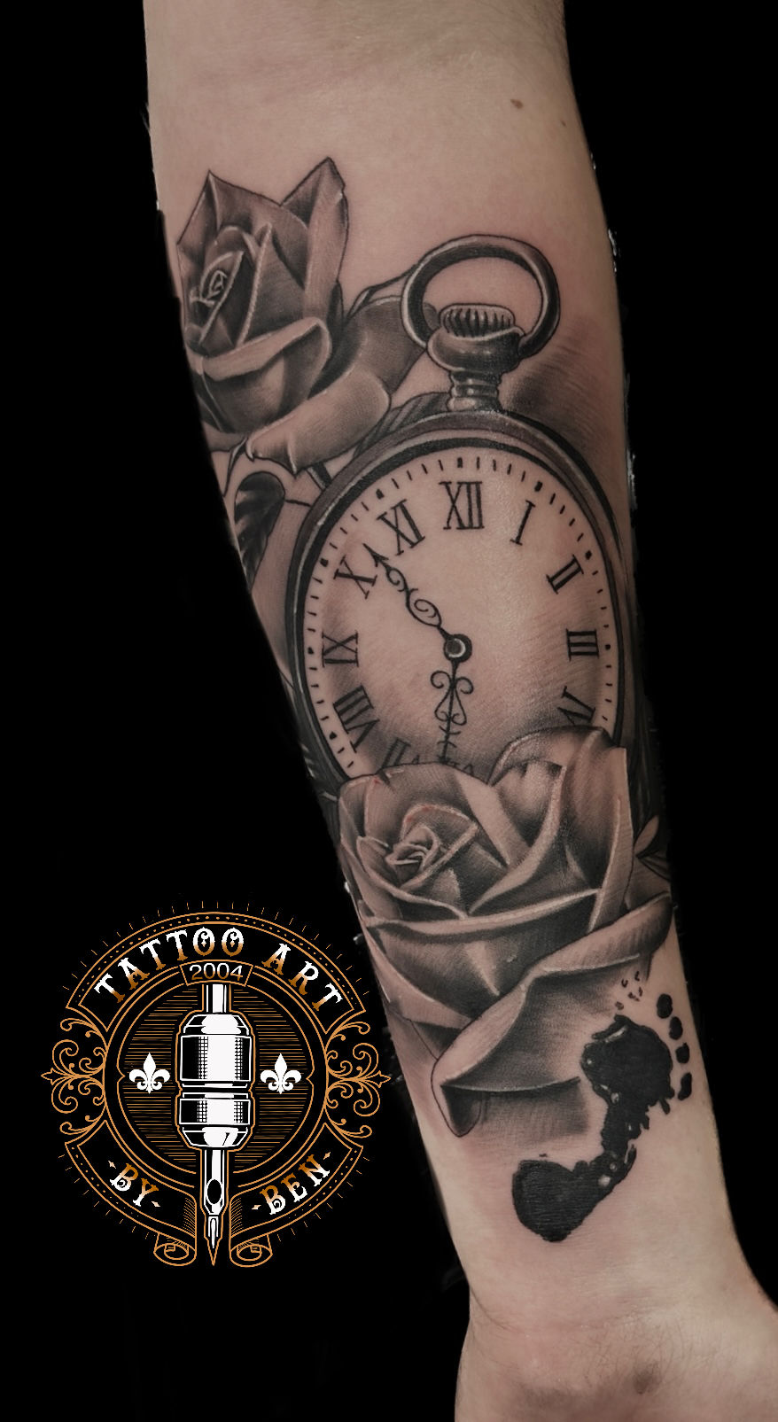 Tattoo Uhr römische Ziffern